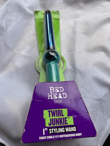 Bed head twirl - head, junkie