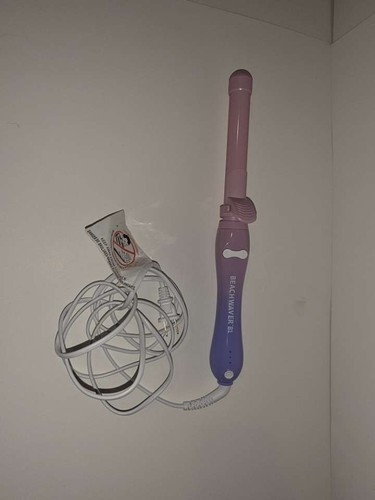Beachwaver curling iron - curling,